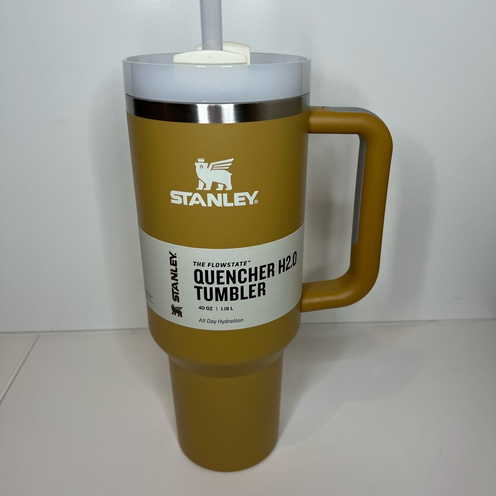 Stanley YARROW 40oz Quencher H2.0 Flowstate - NWT!